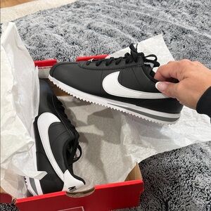 Nike Kids Cortez GS Shoes - black and White